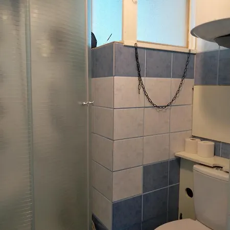 A-flat Apartment *
